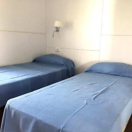 Apartamento Palmeras - En El Centro De - Cerca De La Playa - Terraza - Wifi
